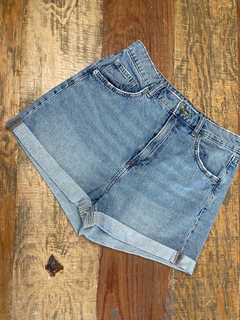 Divided by H&M High Waisted Denim Jean Shorts, Size 6
